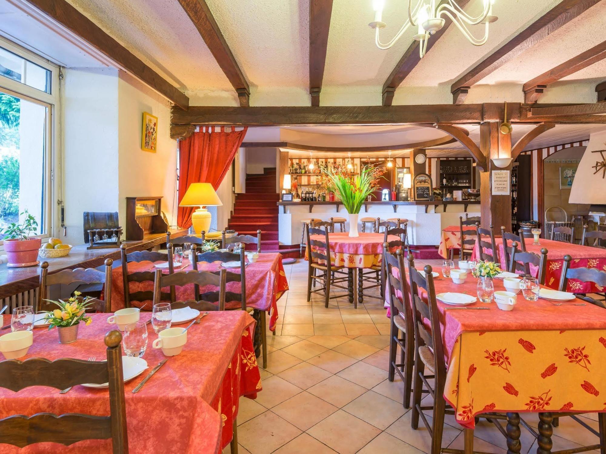 Hotel Du Val D'Aure Cadeac Экстерьер фото